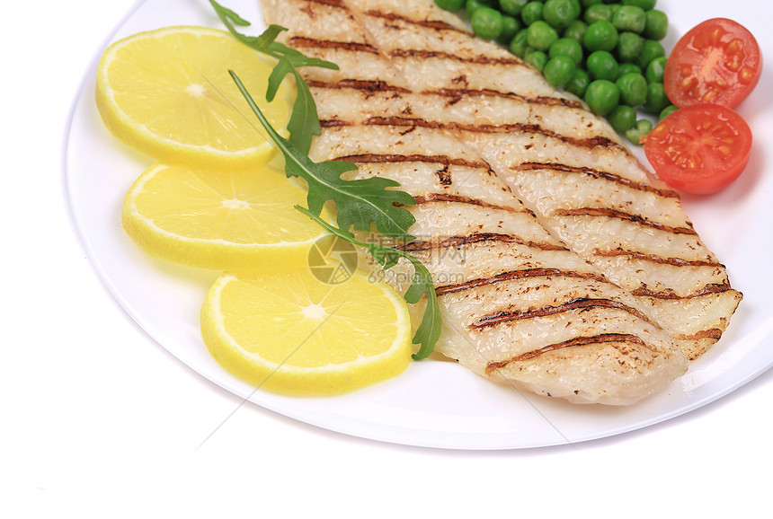 带蔬菜的灰色鱼片食物柠檬美食饮食海鲜盘子沙拉生物烧烤牛扒图片