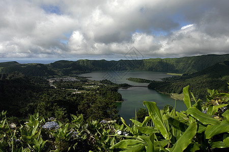 亚速尔环境群岛火山薄雾太阳娱乐山脉蓝色植物假期图片