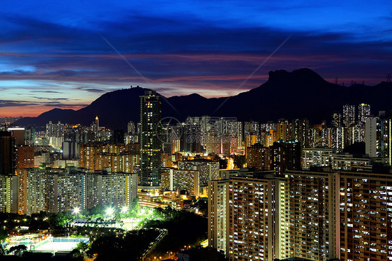 香港九龙市风景与狮子岩山图片