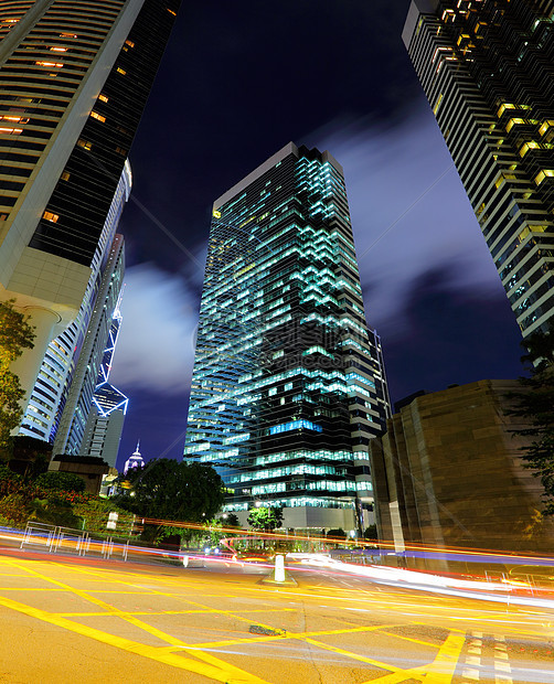 香港夜间的快速移动交通量摩天大楼建筑学踪迹运输市中心速度街道天际运动交通图片