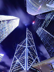 香港的现代建筑 从低角度图片
