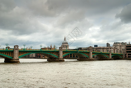 伦敦南华克桥图片