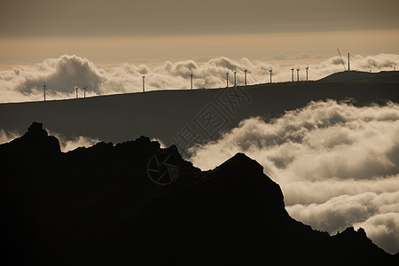 山脉天气荒野蓝色天堂风景岩石薄雾活力旅行首脑图片