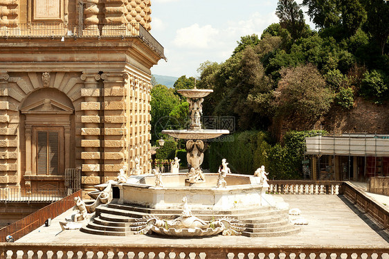 佛罗伦萨庭院喷泉雕像天空建筑旅游雕塑地点外观地标艺术建筑学图片