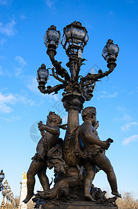 亚历山大三世大桥雕像黑色纪念碑街道旅游天空建筑学艺术城市雕塑图片