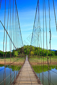 索桥运输木头运河植物木材建筑金属绳索途径森林图片