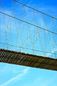索桥环境吊带运输木工森林小路途径旅行天空金属图片