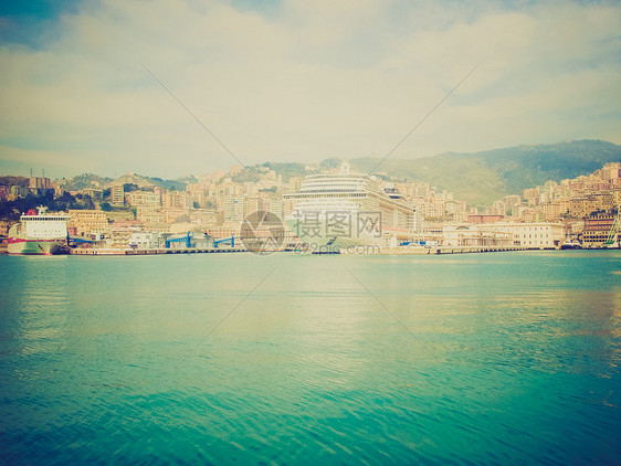 热那亚意大利从海上的回溯视图场景古董天际母马海洋老港城市港口图片