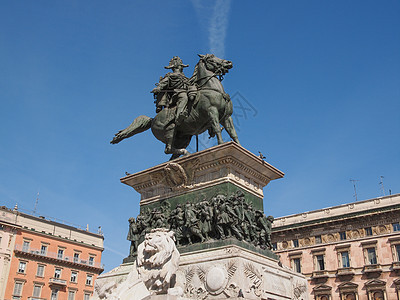 米兰的维托里奥埃马努埃第二纪念碑雕塑马术雕像地标图片