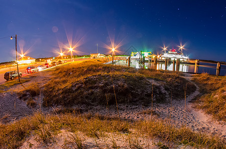 夜景时的奥克拉科克岛焦糖朝霞国家紫色假期海滨日落银行蓝色码头图片