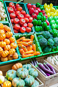 蔬菜店铺味道杂货商摊位青菜柠檬篮子食物生产李子高清图片