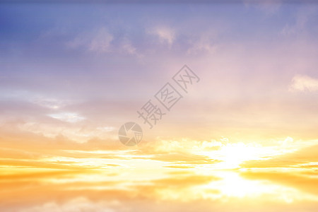 美丽的蓝色和黄蓝天空计算机阳光绘图太阳黄色环境多云背景图片