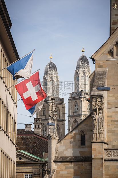 苏黎世 瑞士  Fraumnste后面的格罗斯门斯特塔蓝色游客新教建筑旅游建筑学历史城市访问上帝图片