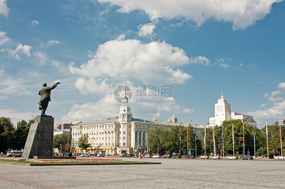 列宁广场街道花坛纪念碑运输房子天空旗帜花朵建筑图片