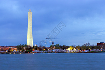 华盛顿特区黄昏华盛顿纪念碑池塘公园首都历史性地标爱国日出旅游大理石反射池图片