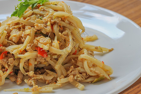 猪油炒竹子在泰国拍摄纤维午餐猪肉蔬菜营养食物烹饪餐厅盘子油炸图片