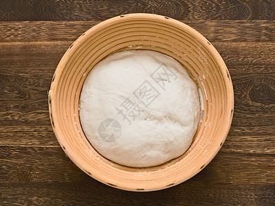 包装篮中的面包面粉打样制作者篮子水平面团烘烤食物图片