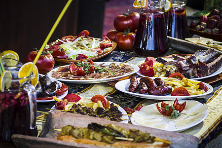 地中海食品板 欧洲烹饪 Sp的中世纪集市胡椒沙拉美食拼贴画食谱午餐盘子小吃餐厅海鲜背景图片