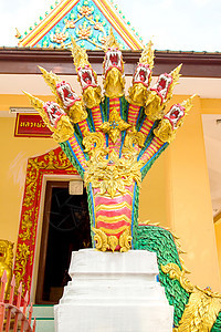 Naga 雕像寺庙信仰力量动物古董金子蓝色文化建筑学旅行图片