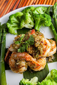 带蔬菜的虾类运动食物美食餐厅烹饪海鲜宏观黄油胡椒对虾碳水图片