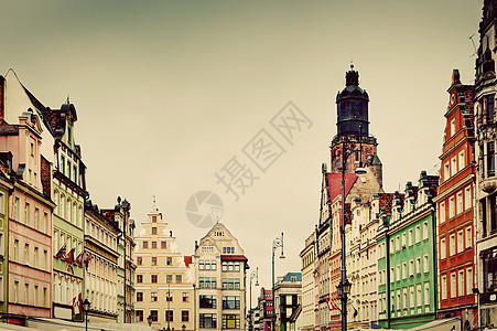 在西里西亚地区的波兰的Wroclaw 市场广场天际建筑历史旅游抛光教会场景中心行人游客图片