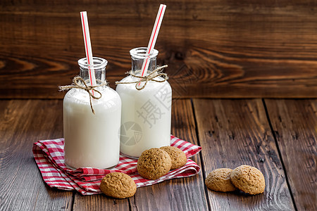牛奶奶食物奶制品厨房玻璃产品早餐乳白色木头奶油乡村图片
