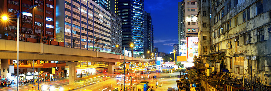 香港市中心繁忙的交通夜日落市中心景观驾驶城市运输旅行蓝色运动隧道图片