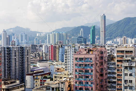 香港与城市摩天大楼的航空观察全景场景旅行办公室港口建筑市中心建筑学蓝色天际景观图片