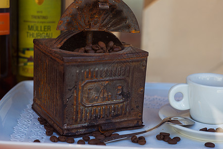 木制香料厂杯子咖啡古董磨床豆子胡椒厨房研磨机图片