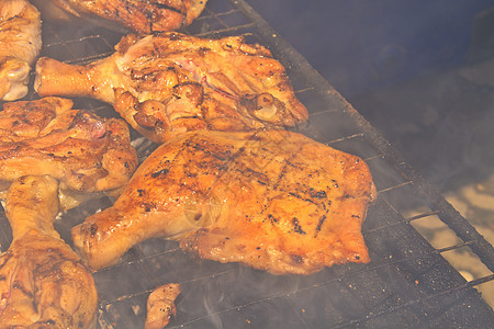 鸡大腿食物棕色木炭牛扒炙烤烹饪辣椒火焰烧烤鸡腿图片