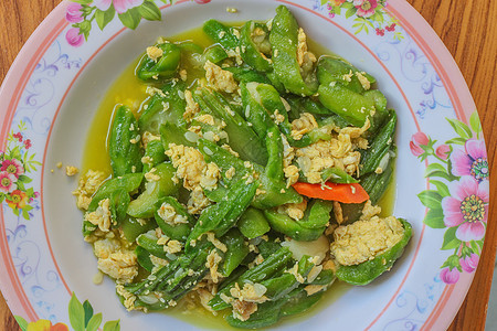 鸡蛋炒了海绵瓜绿色水果食物长方形蔬菜海绵热带健康植物营养图片