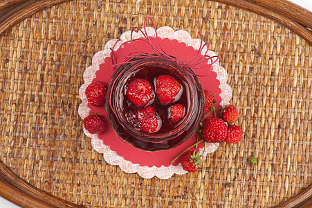 草莓果酱营养水果盘子养护果味甜点食物早餐烹饪桌子图片