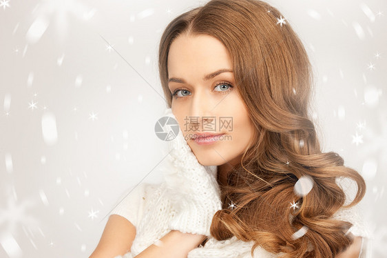 穿白手套的美女羊毛季节皮肤福利幸福头发衣服雪花女孩棉被图片