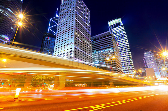 夜间在香港的交通城市速度中心运动市中心运输时间公共汽车建筑学天际图片