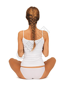 女人在裸睡练习瑜伽莲花的姿势内衣风度卫生身体女性冥想运动训练体操调息图片