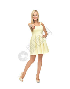 穿黄色衣服的妇女姿势裙子青少年派对女子未婚女孩伴娘魅力女性图片