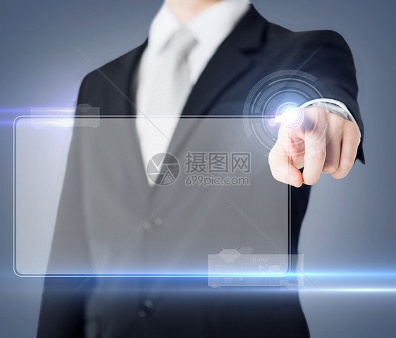 男性手触摸虚拟屏幕套装男人展示数码商业互联网传感器电脑按钮技术图片