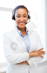 非洲有耳机的非洲求助热线接线员工人秘书中心女孩顾问女性操作员通讯接待员顾客图片