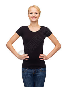 妇女穿着空白黑色T恤衫微笑牛仔裤学生衬衫女性广告青少年棉布快乐打印图片