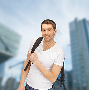 户外背背背背书旅行学生学习路线建筑物学者旅游摩天大楼城市假期冒险游客图片