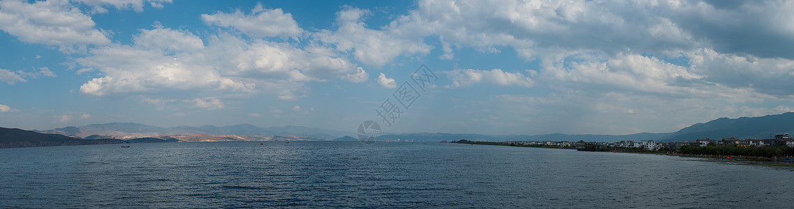 湖全景假期水平天空风景美丽蓝色旅行地形城市图片