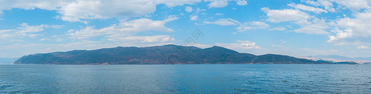 湖反射水平天空旅行地形场景蓝色城市美丽风景图片