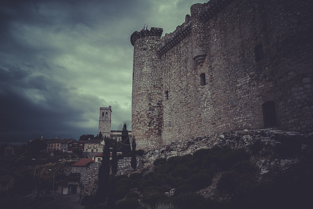 坚固 中世纪城堡 西班牙建筑防御文化建筑学麦地历史蓝色旅游天空墙壁堡垒图片