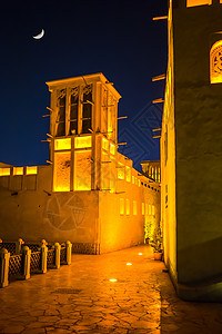迪拜旧街的阿拉伯街道历史性石头建筑胡同楼梯路面窗户场景旅行街道图片