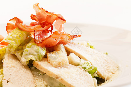 凯撒萨拉德油炸熏肉敷料食谱蔬菜烹饪莴苣用具面包块厨房图片