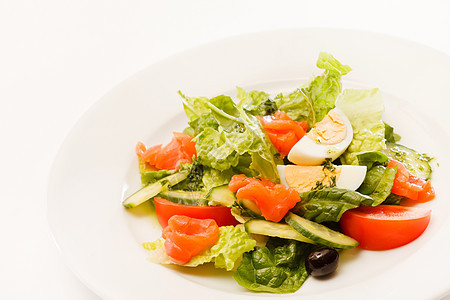 蔬菜沙拉加鸡蛋红色食物饮食素食叶子绿色萝卜桌布盘子午餐图片