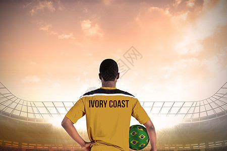 象牙海岸足球运动员的球蓝色男性球衣锦标赛运动活动杯子绘图体育场世界图片