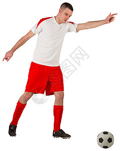 健身足球运动员与球赛男人白色运动服男性活动运动红色播放器齿轮图片