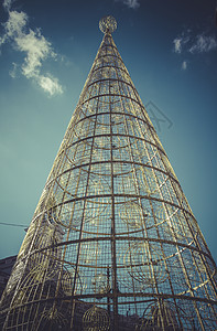 的圣诞树 马德里市图象 i交通游客城市广场房子景观艺术地标建筑街道图片