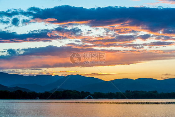 昆明湖文化历史性日落爬坡艺术风景天空公园狮子绿色图片